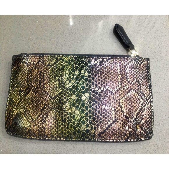 HOBO Handbags - Hobo NWOT Leather Coin Wallet Card Slot Rainbow Iridescent Metallic Snakeskin